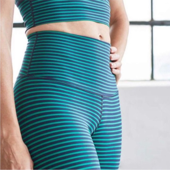 DYI Capri leggings size large - Picture 2 of 6